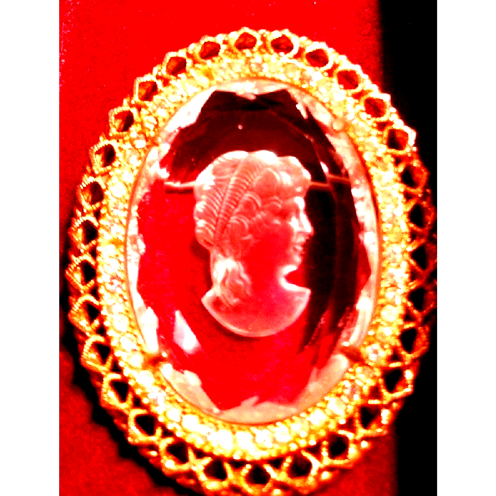 Vtg. Glass Etched Cameo/Gold Plated